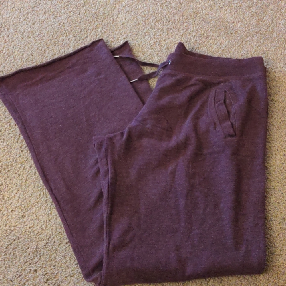 Victoria's Secret sweatpants size Medium.